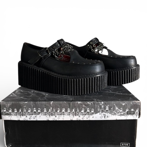 Demonia | NWT’s Creeper 215 Platform Y2K Goth Grunge Embellished Chain Shoes - Picture 2 of 13